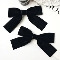 Jisoo Big Black Bow