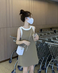 Jisoo Minimalist Trapeze Dress