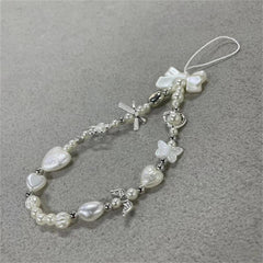 Luna Pearl Bow Charm