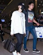 Suga Ivory “Gorgeous” Print Tee